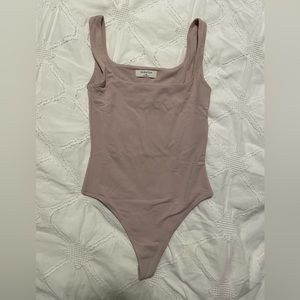 aritzia contour tank bodysuit